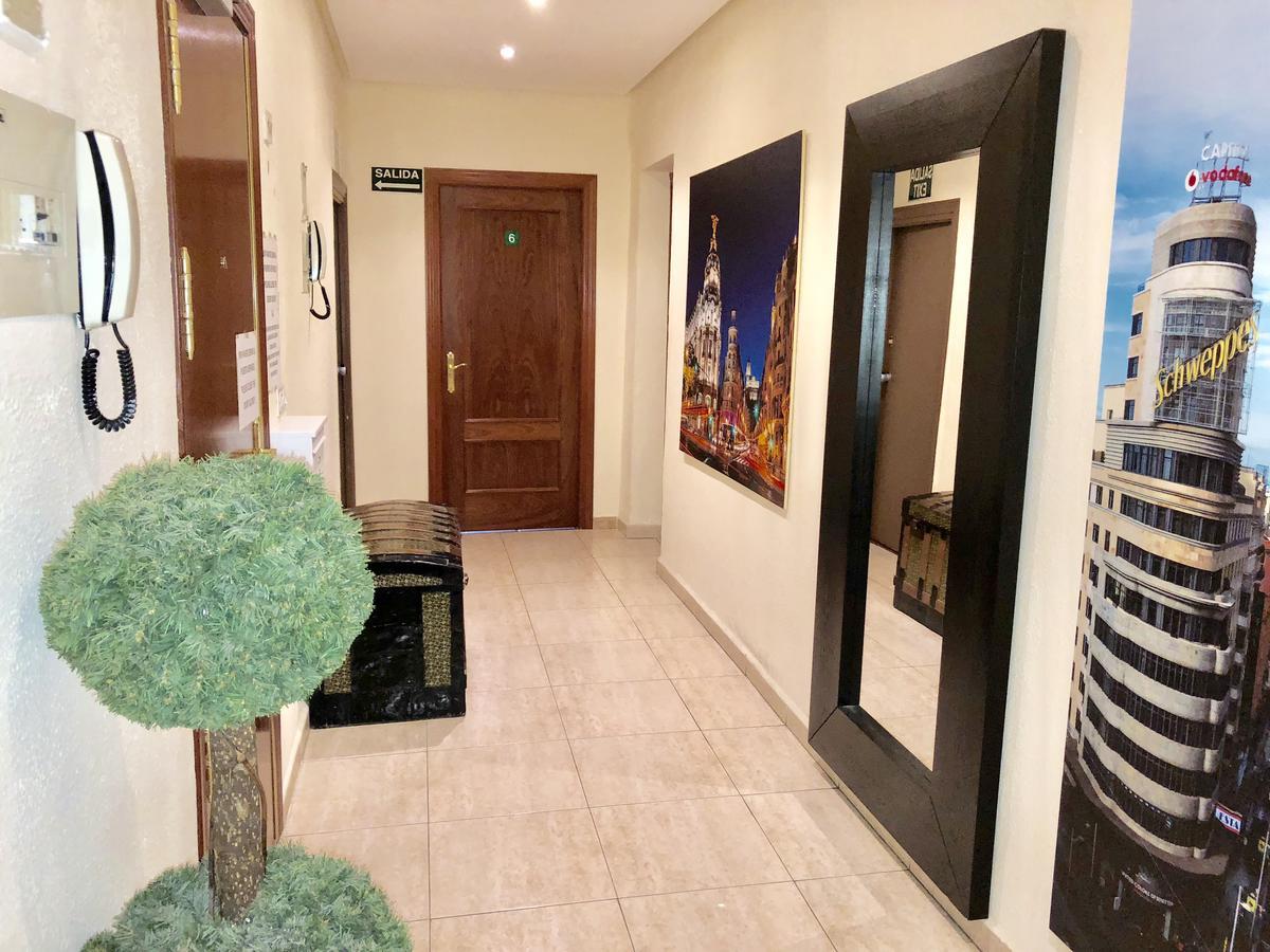 Hostal Arriaza Мадрид Экстерьер фото