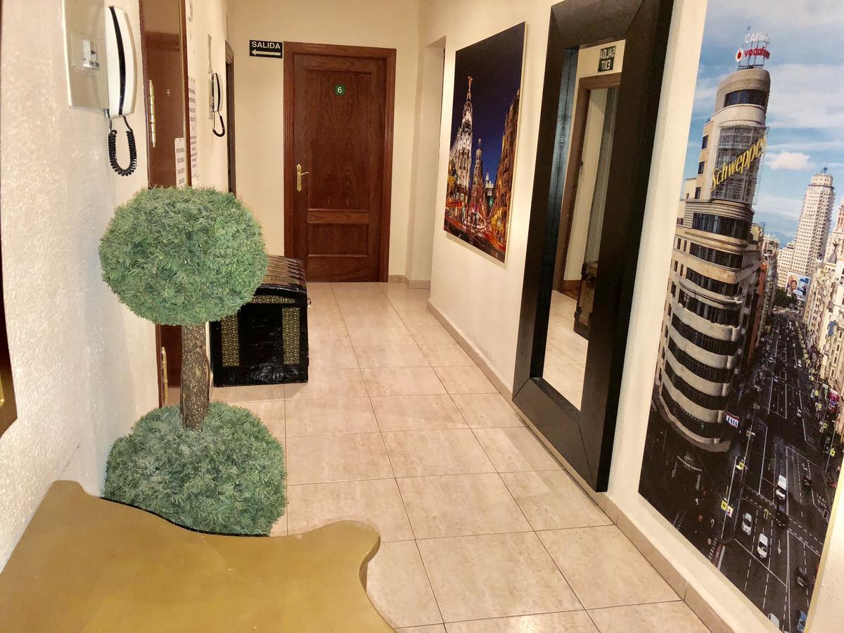 Hostal Arriaza Мадрид Экстерьер фото