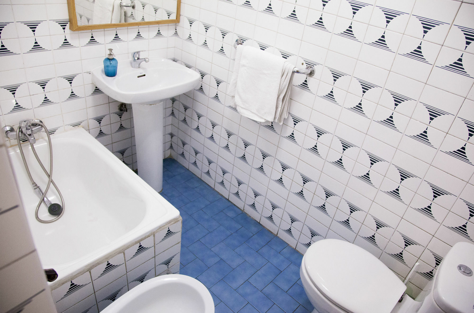 Hostal Arriaza Мадрид Экстерьер фото